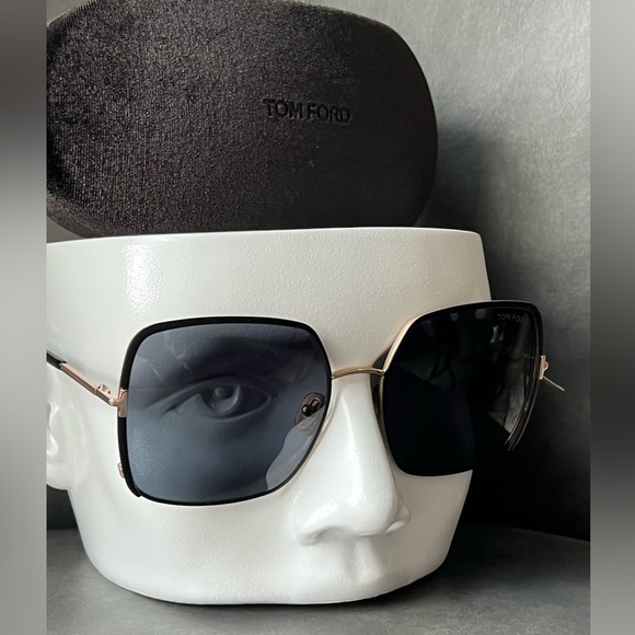 Tom Ford Raphaela TF1006 02A Sunglasses Women's Black/Rose Gold/Smoke 60mm NWT - Picture 8 of 13